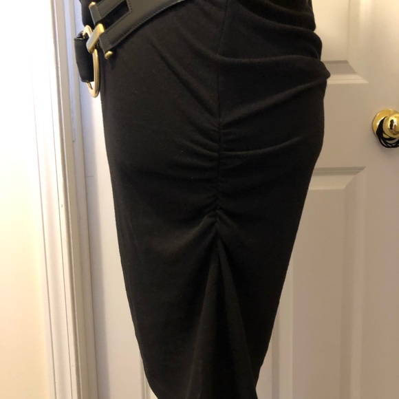 Zenana Outfitters V-neck & V- back sweater dress - Picture 2 of 6